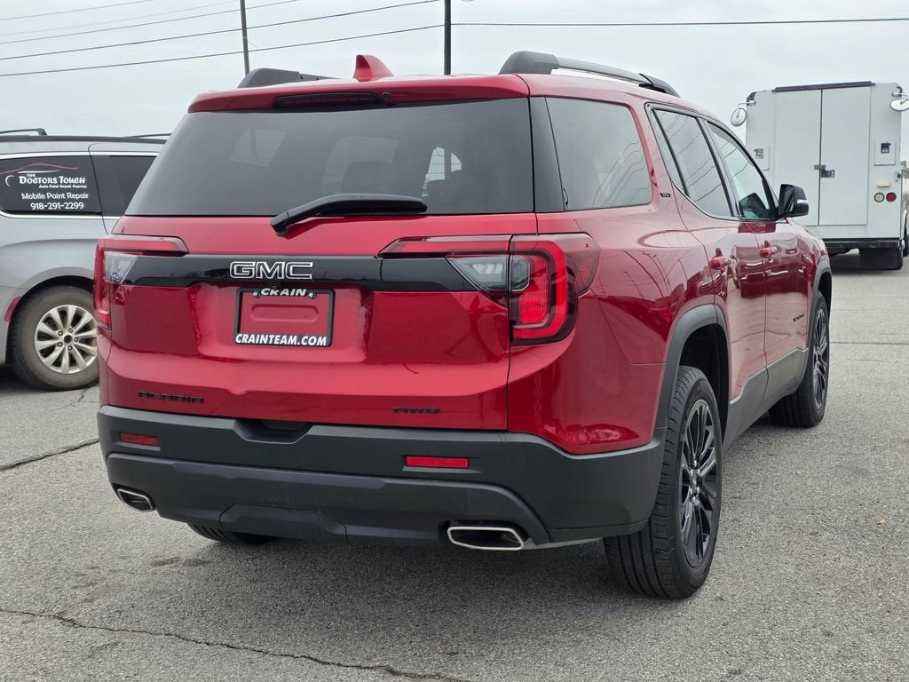 2023 GMC Acadia SLT