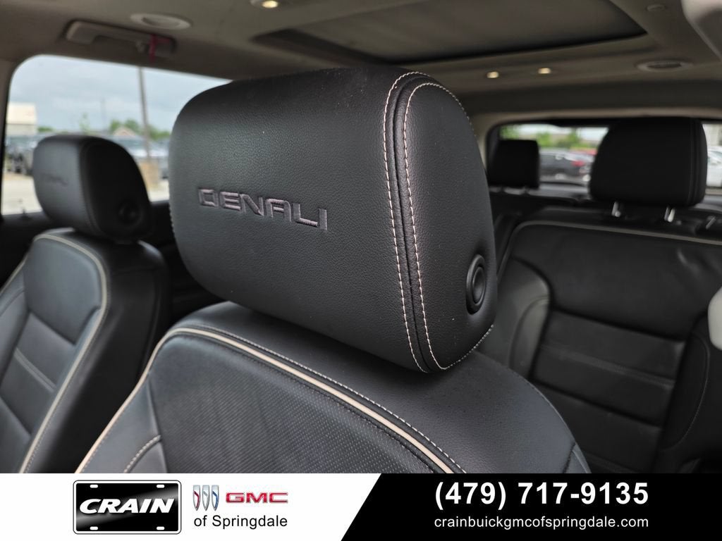 2022 GMC Acadia Denali