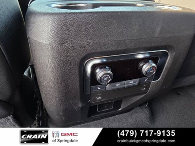 2025 GMC Yukon XL AT4