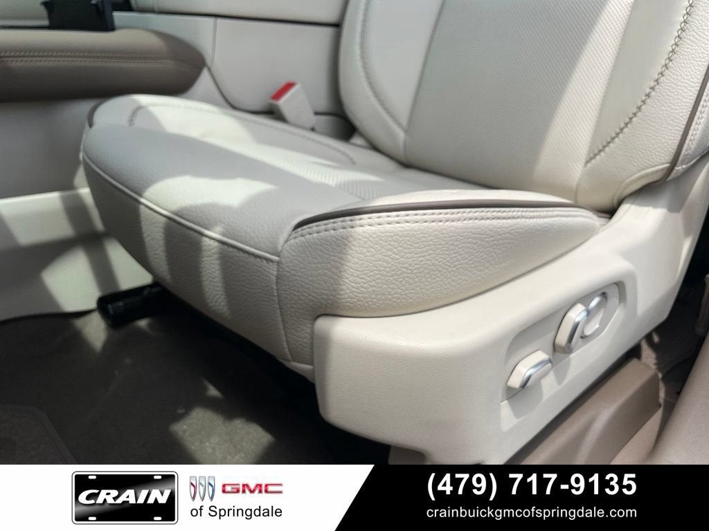 2026 GMC Yukon XL Denali - Photo 23