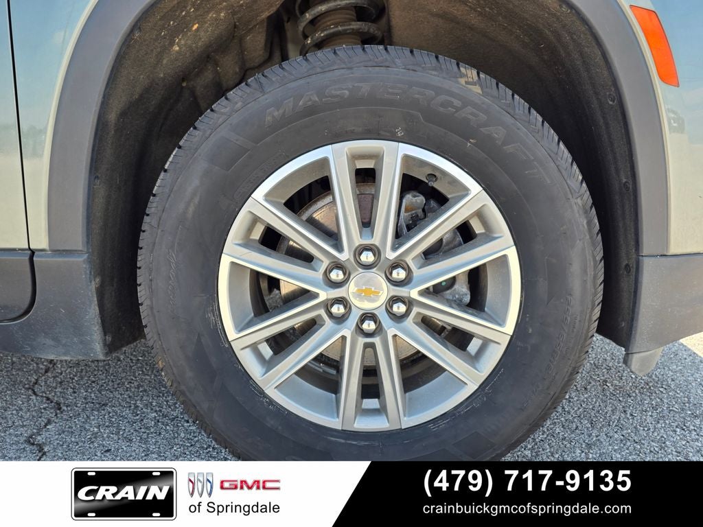 2023 Chevrolet Traverse LT Cloth