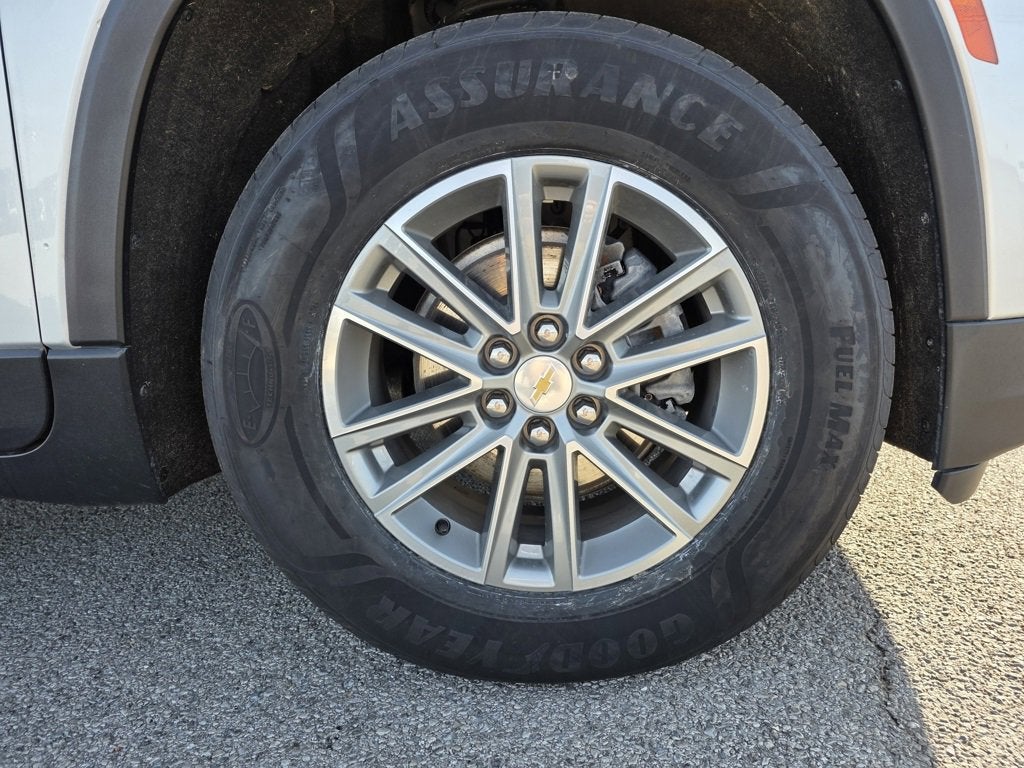 2022 Chevrolet Traverse LT Cloth