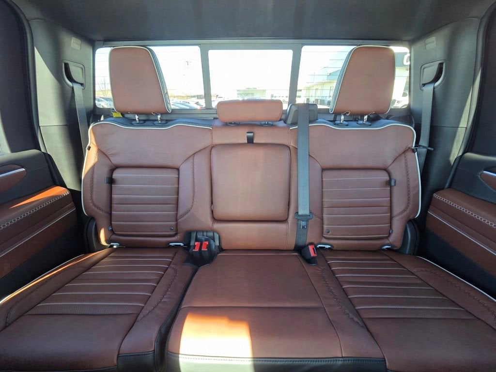 2026 GMC Sierra 3500 HD Denali Ultimate DRW