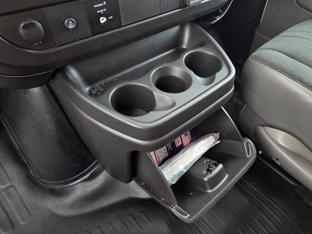 2024 GMC Savana Cargo 2500 Work Van