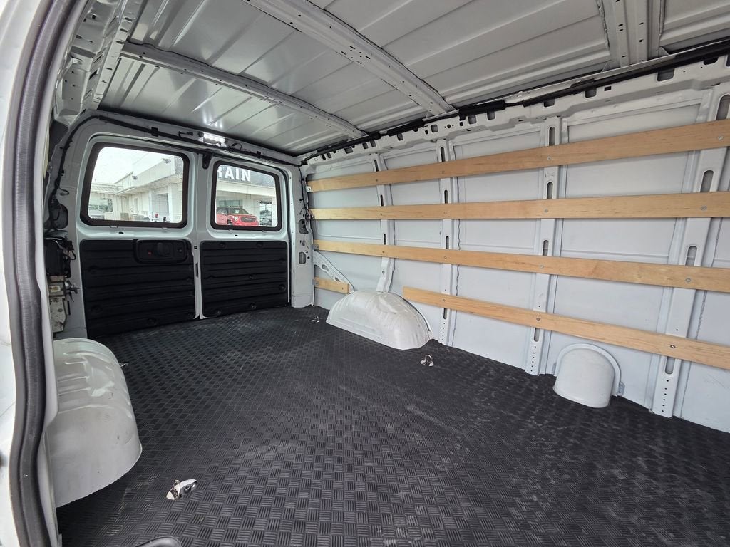 2024 GMC Savana Cargo 2500 Work Van