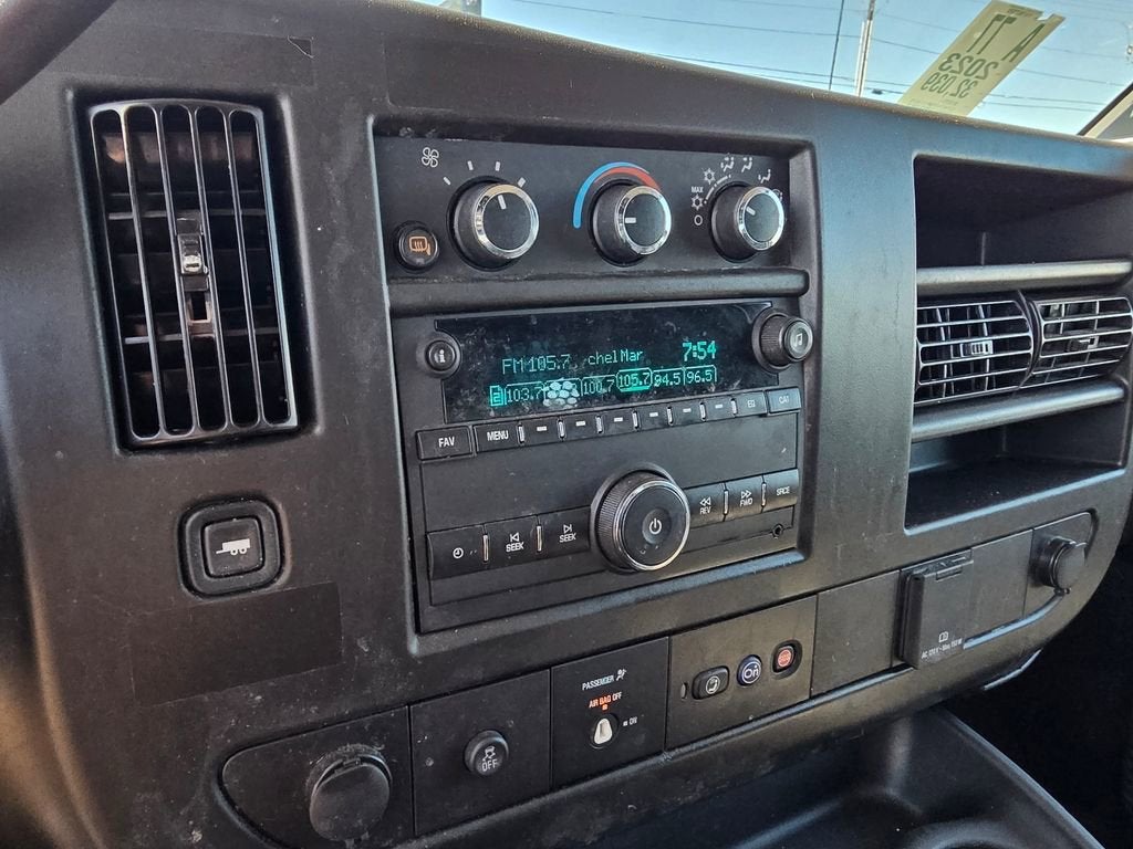 2023 GMC Savana Cargo 2500 Work Van