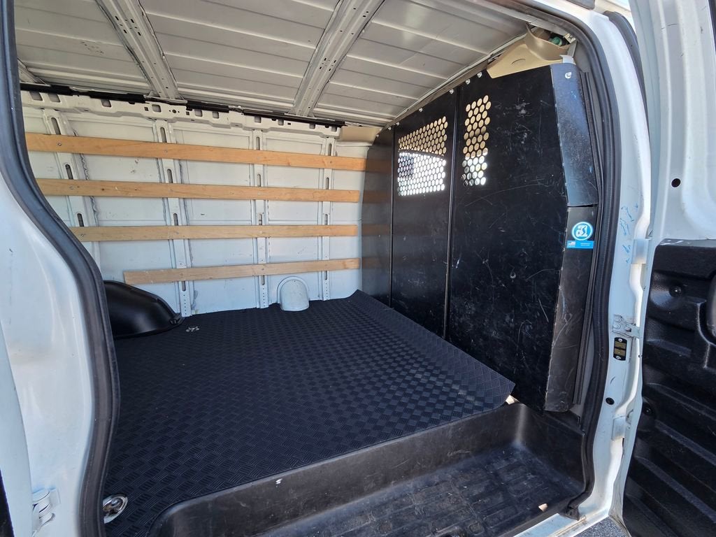 2023 GMC Savana Cargo 2500 Work Van
