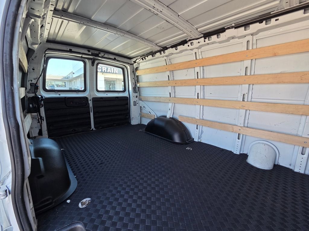 2023 GMC Savana Cargo 2500 Work Van