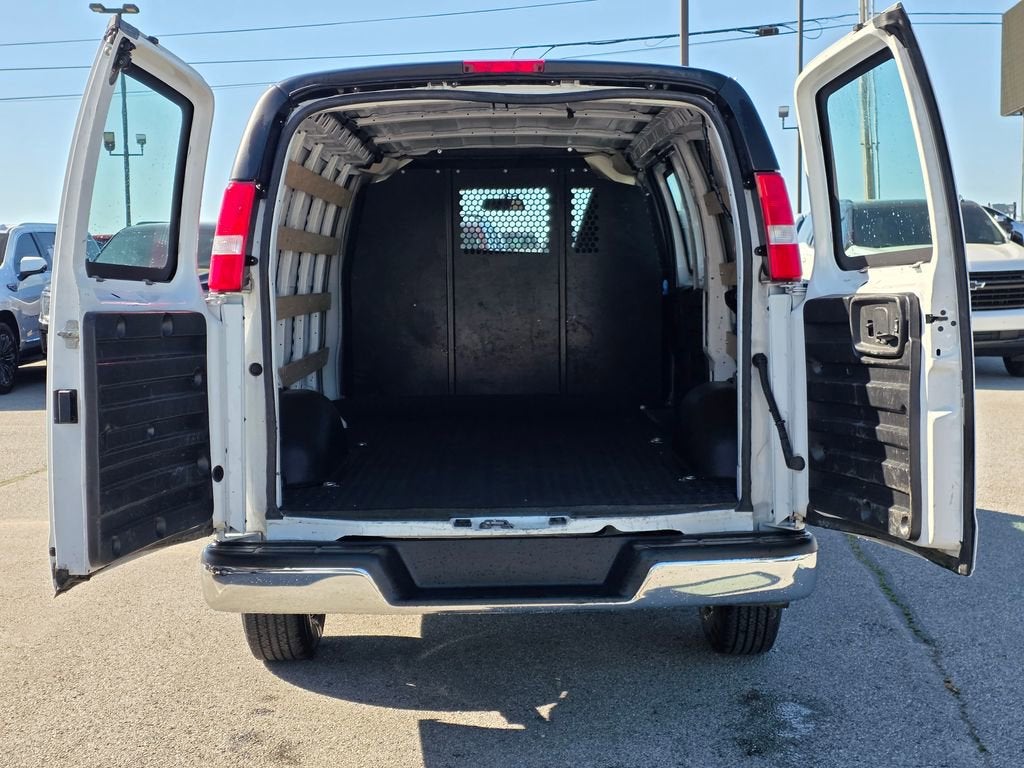 2023 GMC Savana Cargo 2500 Work Van