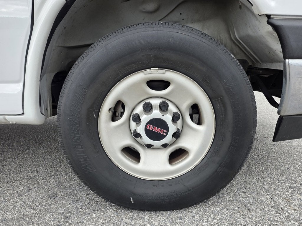 2023 GMC Savana Cargo 2500 Work Van