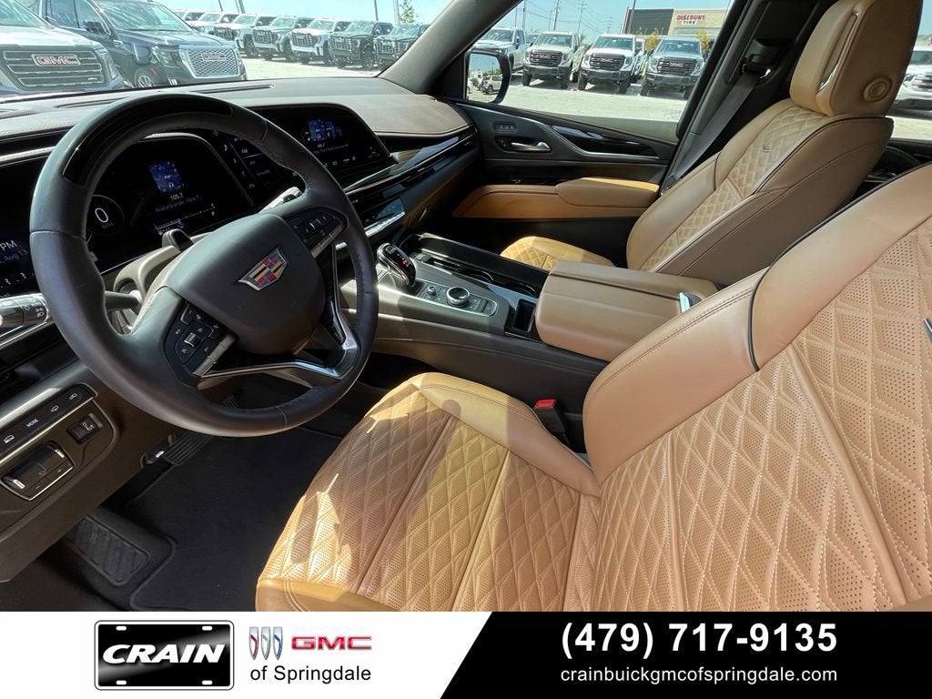 2024 Cadillac Escalade Sport