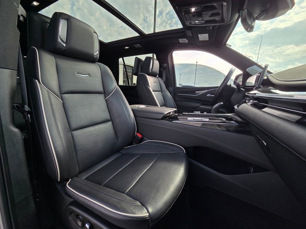 2022 Cadillac Escalade Sport