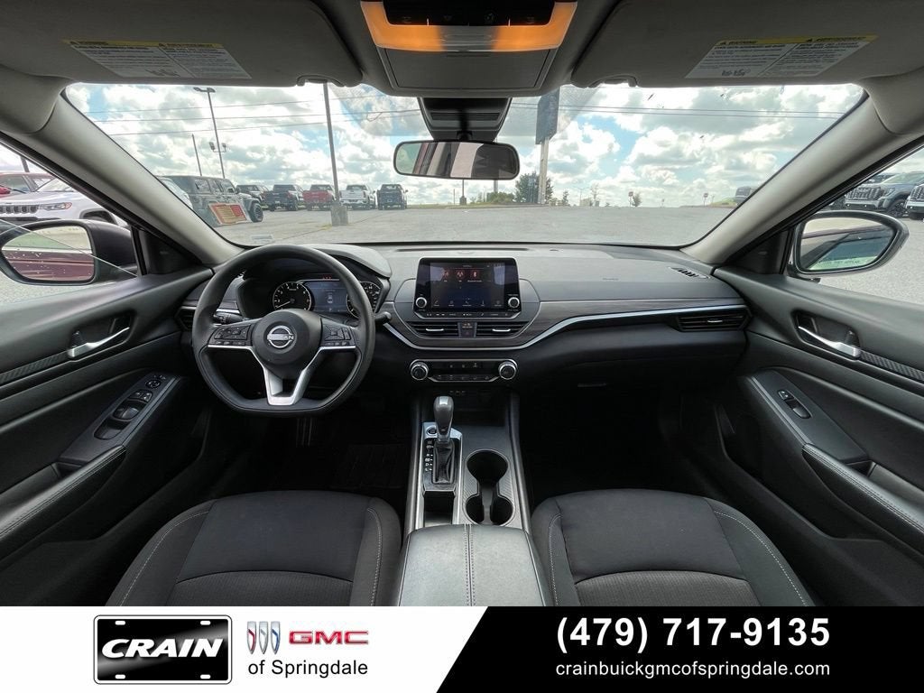 2025 Nissan Altima SV