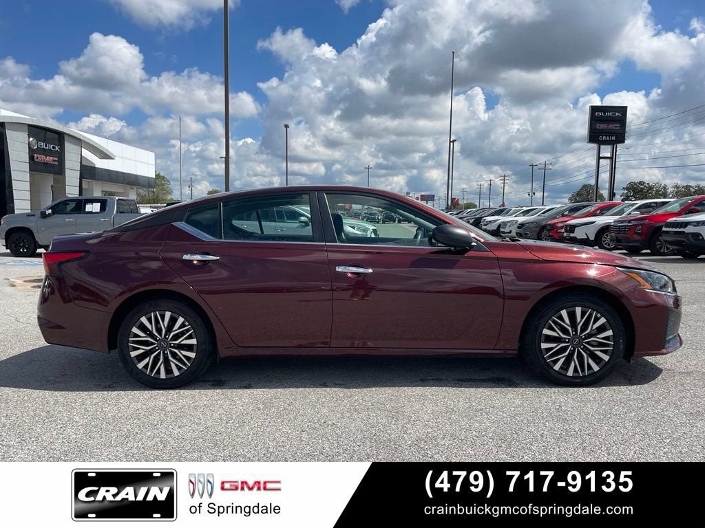 2025 Nissan Altima SV