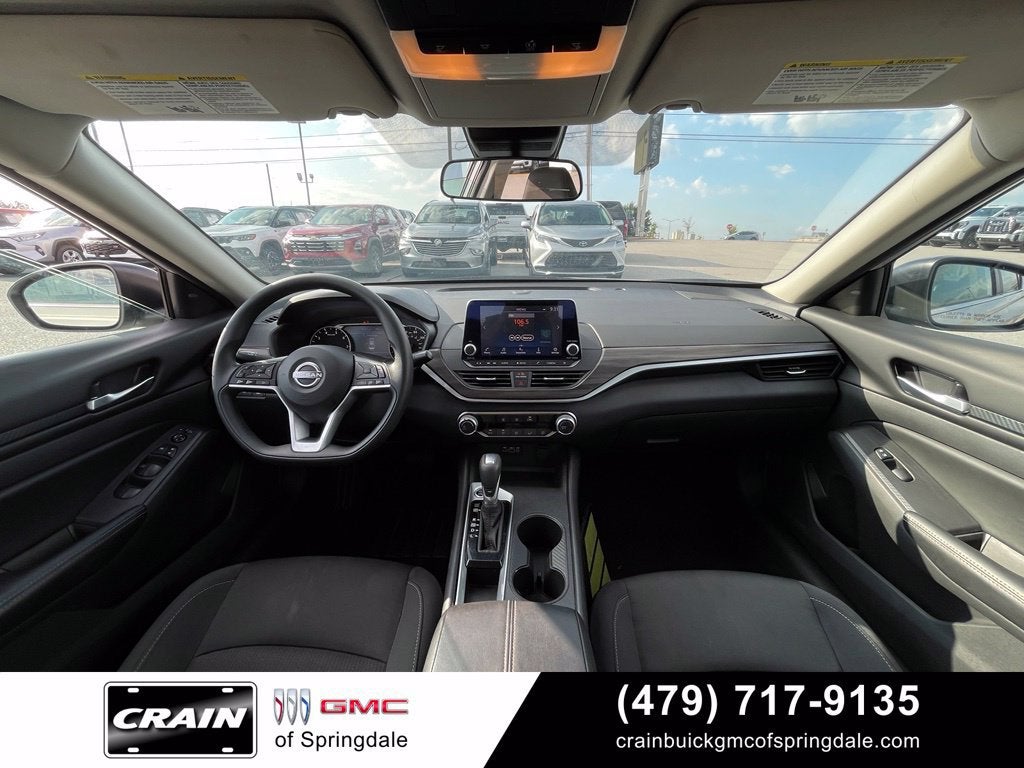 2025 Nissan Altima SV