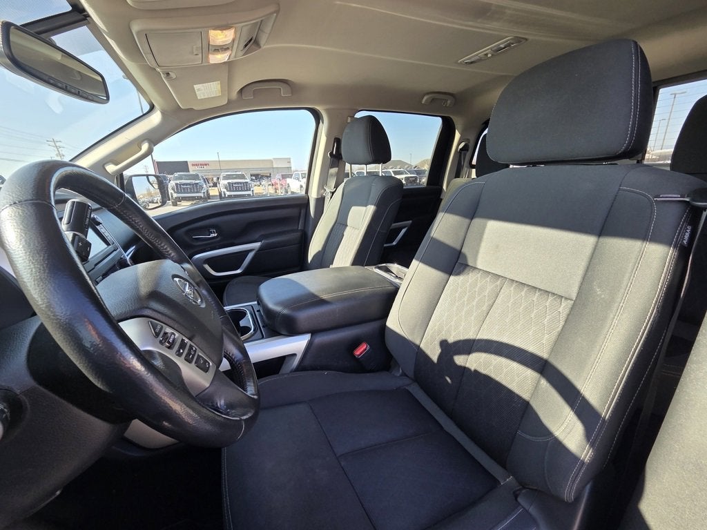 2019 Nissan Titan SV