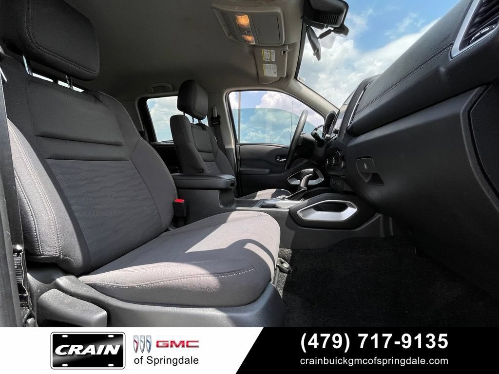 2023 Nissan Frontier SV