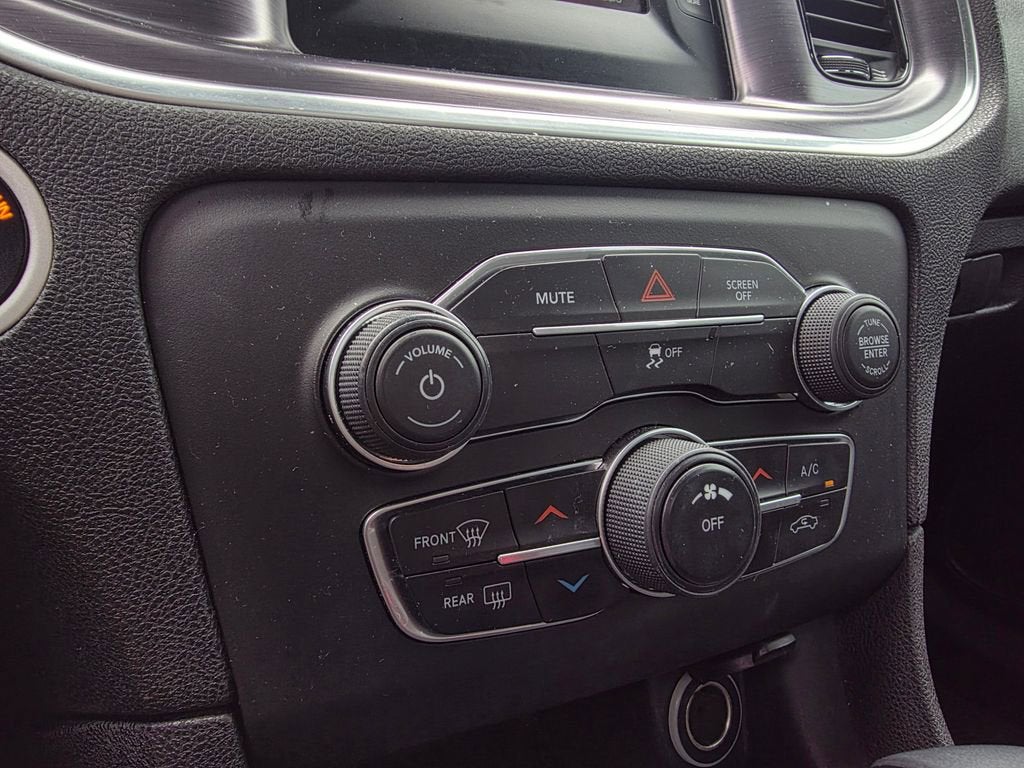 2017 Dodge Charger SE