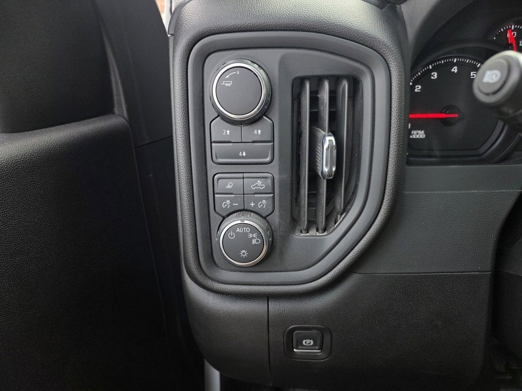 2025 Chevrolet Silverado 2500 HD Custom