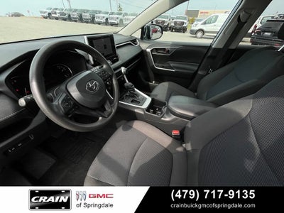 2024 Toyota RAV4 LE