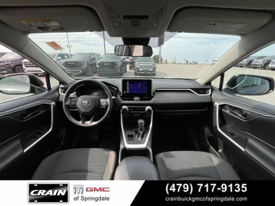 2024 Toyota RAV4 LE