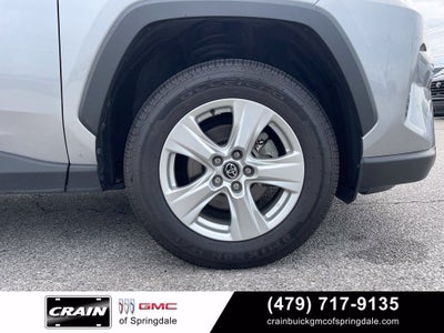 2020 Toyota RAV4 XLE