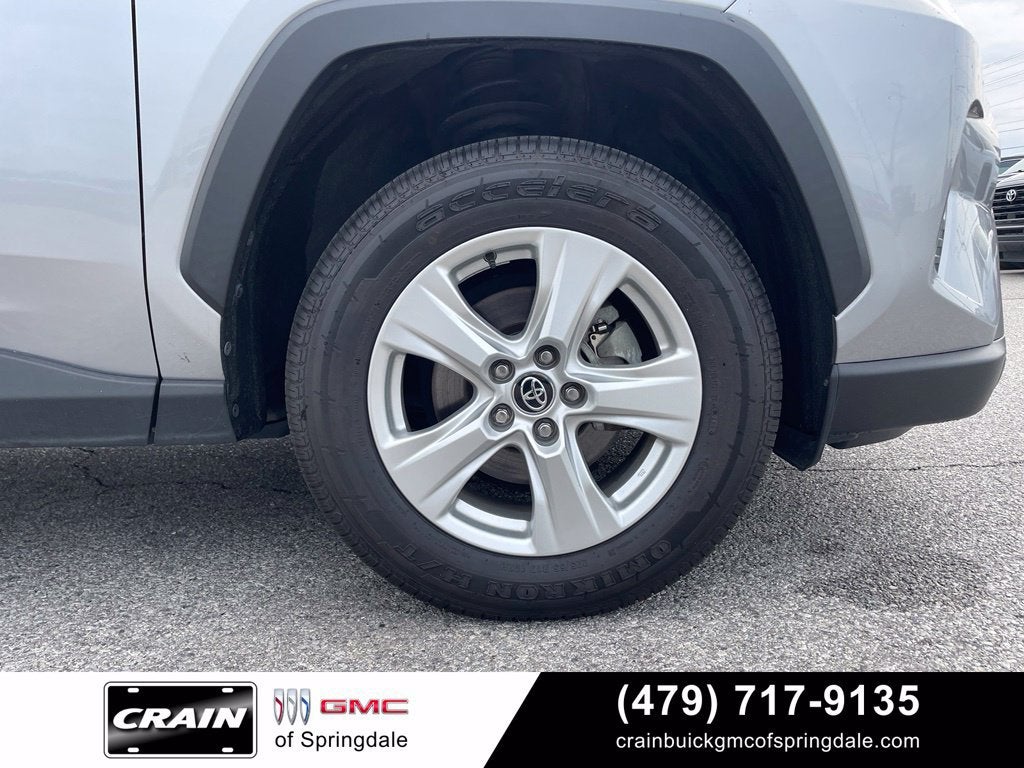 2020 Toyota RAV4 XLE