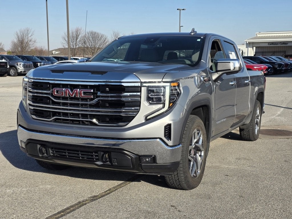 2024 GMC Sierra 1500 SLT