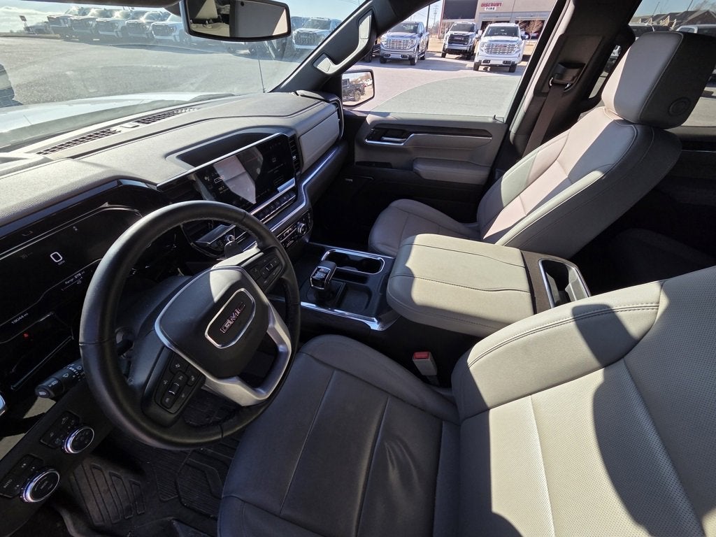 2024 GMC Sierra 1500 SLT