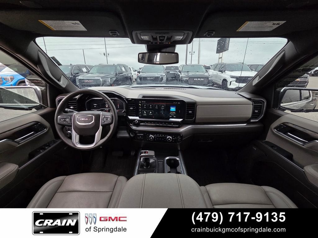 2025 GMC Sierra 1500 SLT