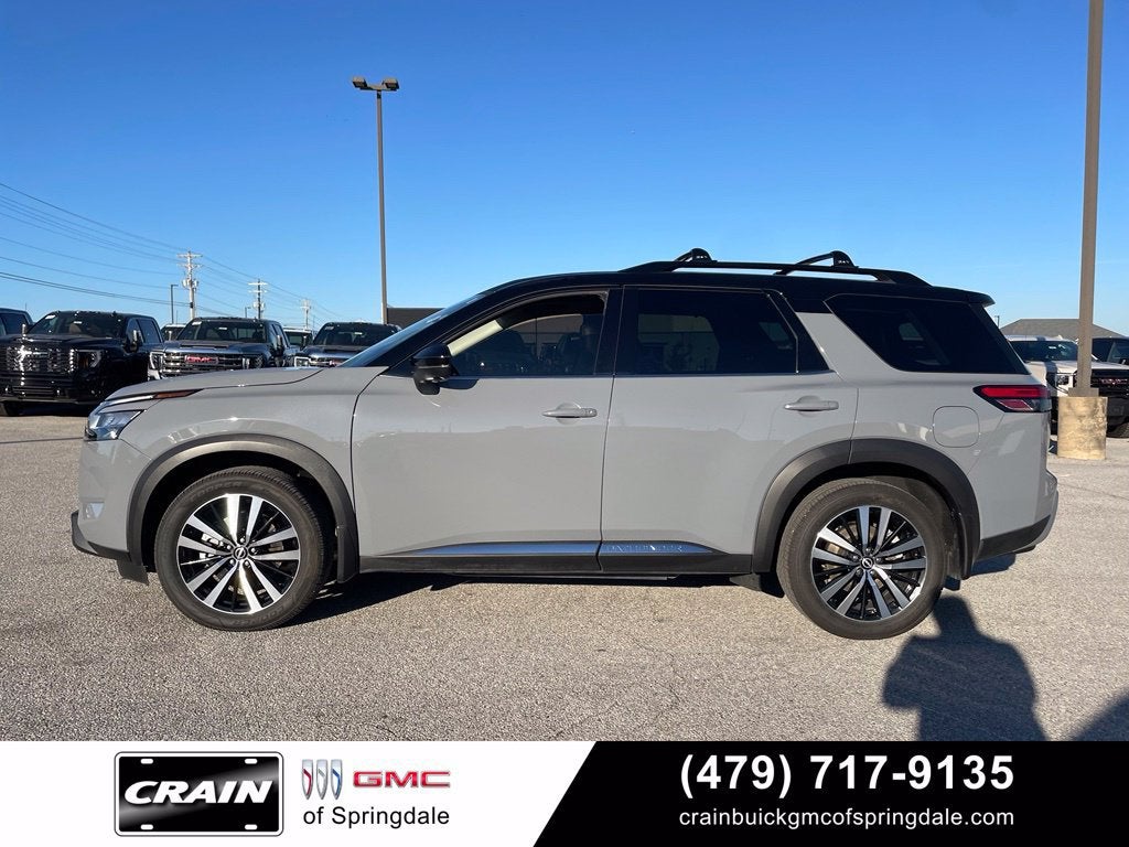 2024 Nissan Pathfinder Platinum