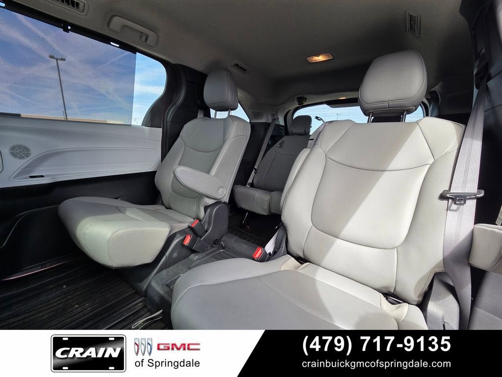 2025 Toyota Sienna XLE