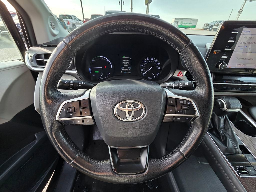 2022 Toyota Sienna XLE