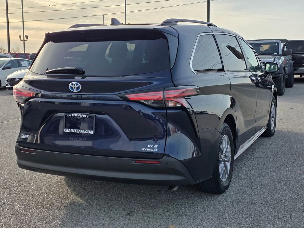 2022 Toyota Sienna XLE