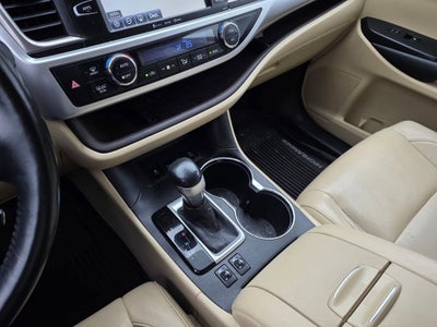 2018 Toyota Highlander SE