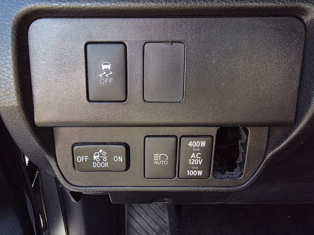 2021 Toyota Tacoma 2WD SR5