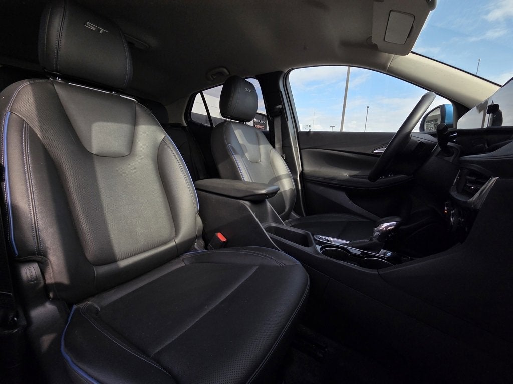 2025 Buick Encore GX Sport Touring