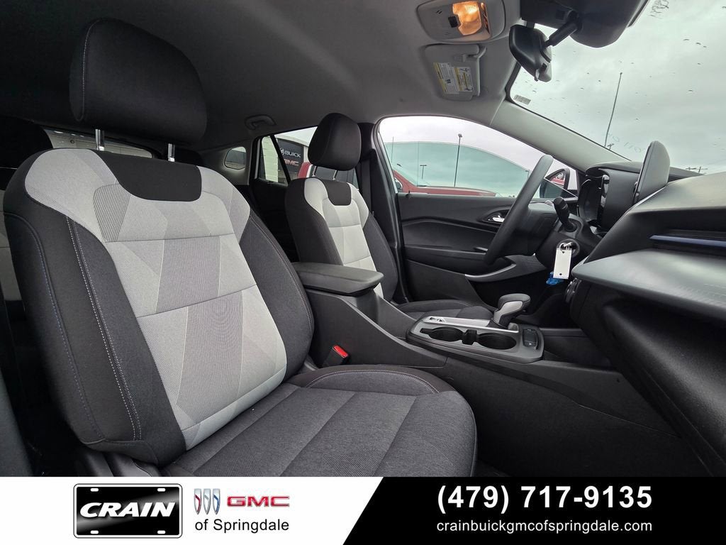 2025 Chevrolet Trax LS