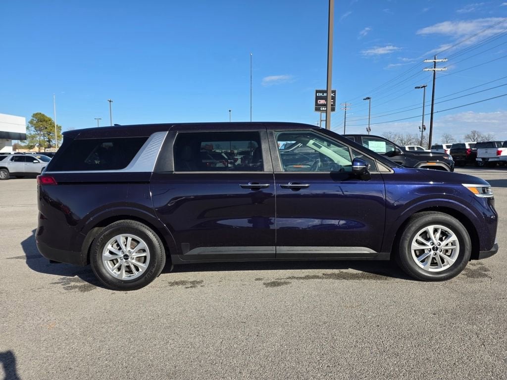 2022 Kia Carnival LX