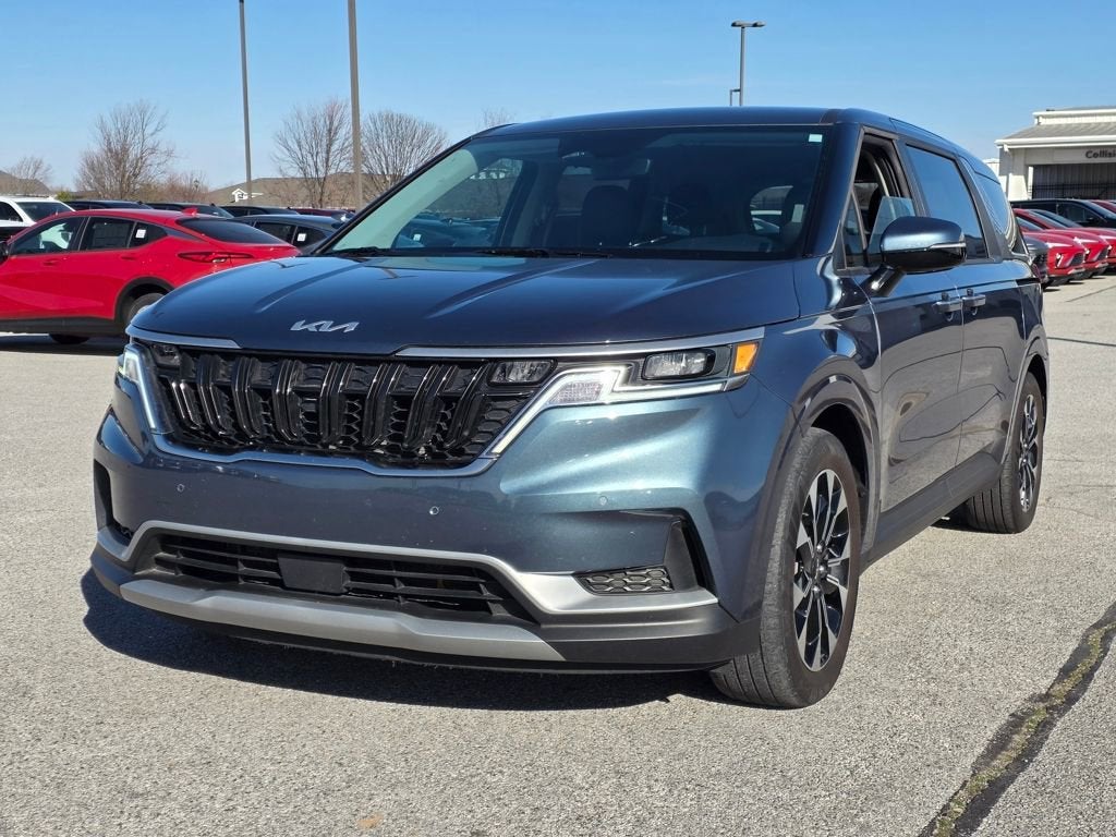 2024 Kia Carnival EX