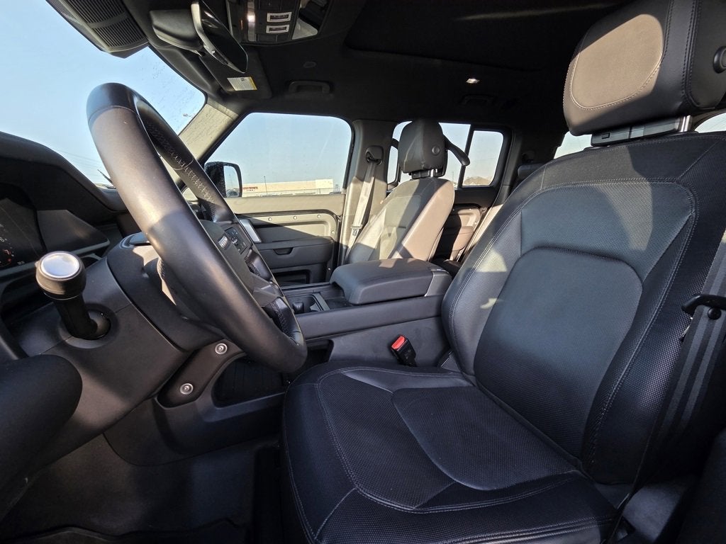 2024 Land Rover Defender X-Dynamic SE