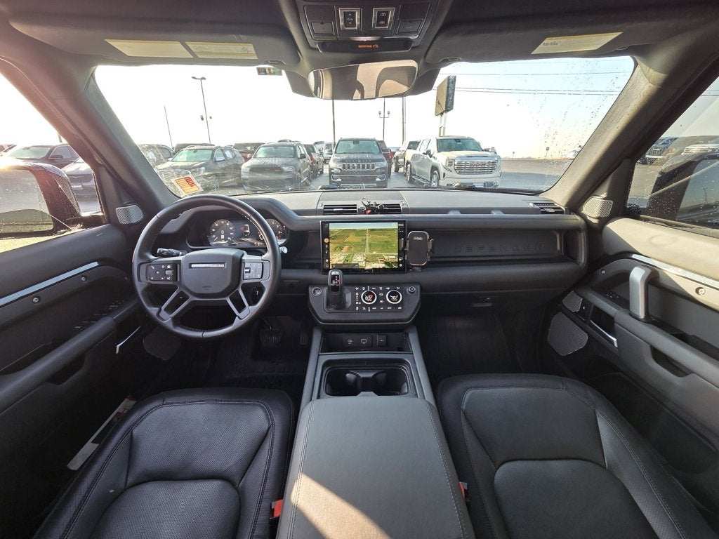 2024 Land Rover Defender X-Dynamic SE