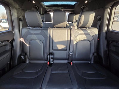 2024 Land Rover Defender X-Dynamic SE