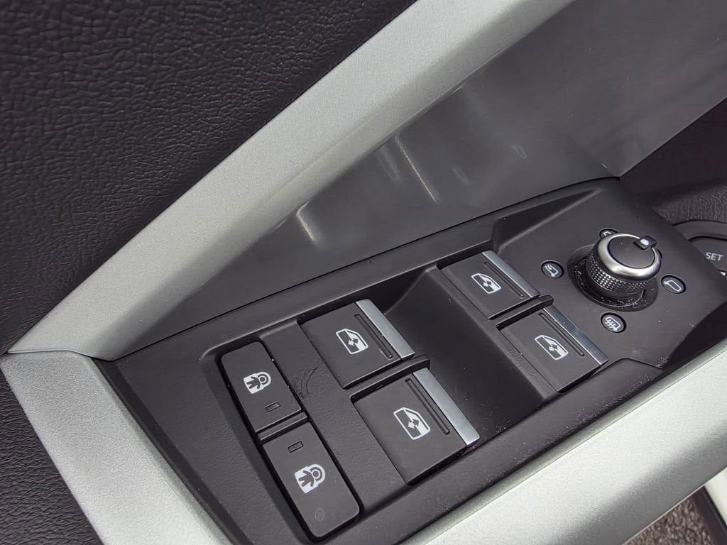 2024 Audi Q3 S line Premium