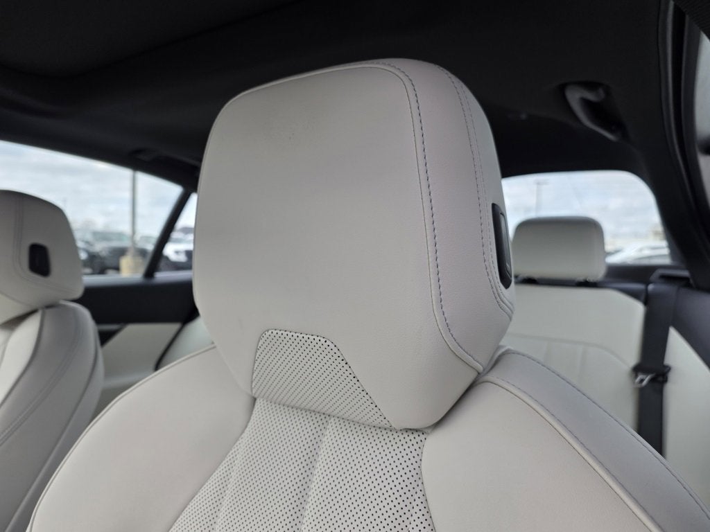 2024 BMW 5 Series 530i