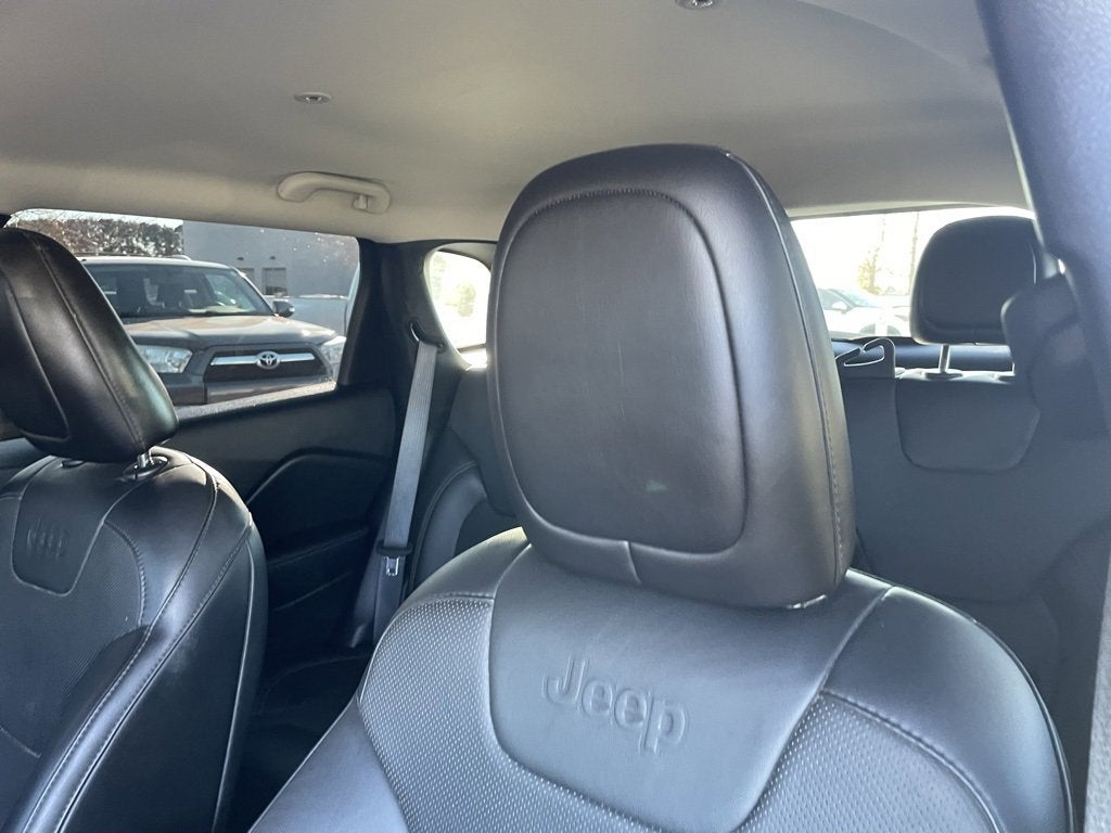 2021 Jeep Cherokee Latitude Lux