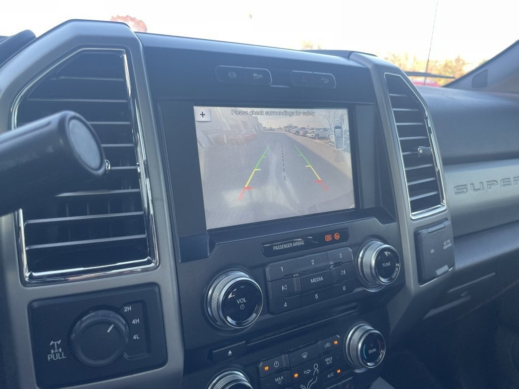 2017 Ford Super Duty F-250 SRW Lariat