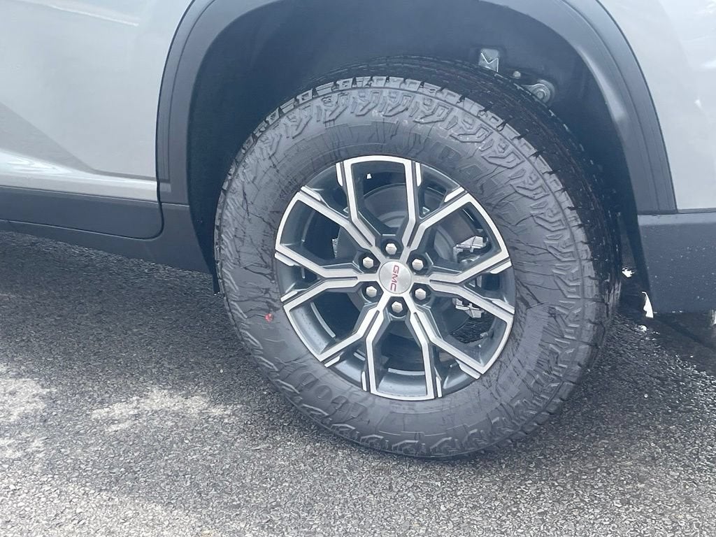 2027 GMC Acadia AT4