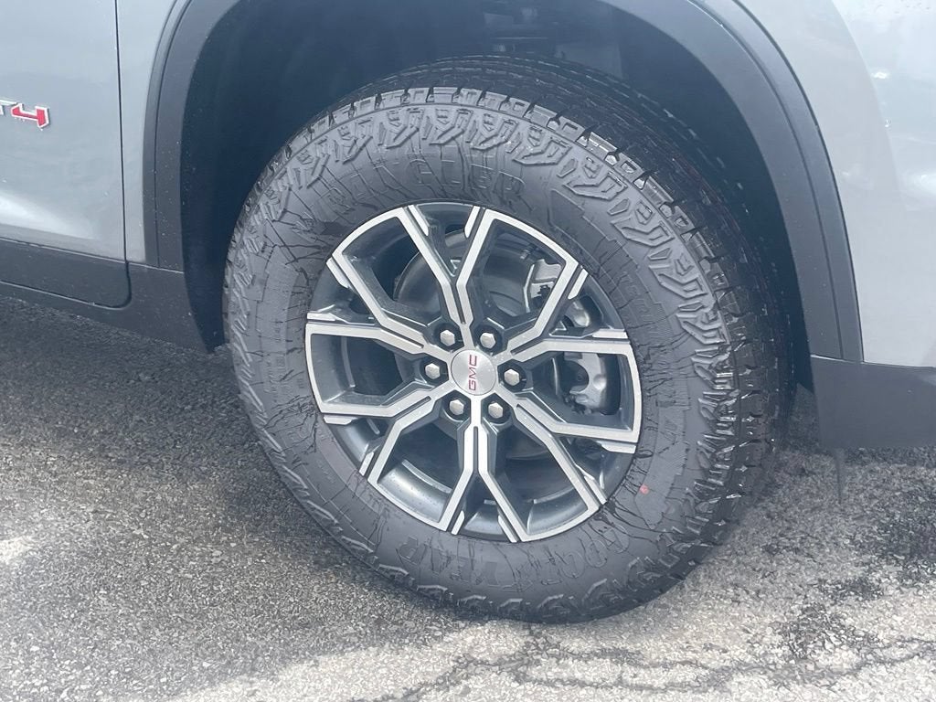 2027 GMC Acadia AT4