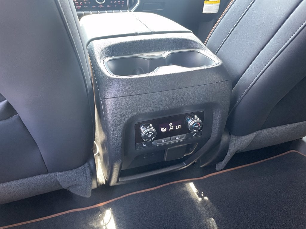 2027 GMC Acadia AT4
